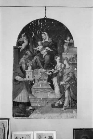 Madonna mit Kind auf dem Thron, männliche und weibliche Heilige