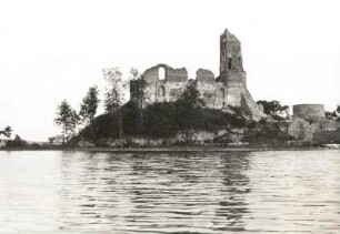 Trakai. Die Inselburg, aufgenommen aus einem Boot, von Nord
