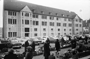 Freiburg i. Br.: Neubau der Städt. Bibliothek (Schrägansicht)