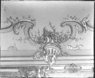 Potsdam, Neues Palais, Friedrichs-Wohnung, Kleines Speisezimmer, R.: 215, Deckenornament der Nordseite.