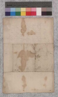 Hartmann, Abt, und Johann, Koadjutor des Stifts Fulda (Fuld), an Adolf von Biedenfeld (Bidenfelt), Propst ihres Klosters Allendorf (-dorff) unter dem Frankenstein (Frangken-) bei Salzungen (Saltz-): sie hatten ihn zuvor etliche Male ernsthaft aufgefordert, persönlich in Fulda vor ihnen zu erscheinen; aus ihnen unbekannten Gründen ist Adolf dem nicht nachgekommen. Nach der Regel und den Statuten des Stifts hätten sie ihn mit Fug und Recht als ungehorsam ansehen und entsprechend gegen ihn vorgehen können. Da sie aber eher mit Sanftmut als mit Schärfe regieren, senden sie ihm erneut dieses Mandat zu und fordern ihn in aller Form auf, am Montag nach Gereonis, den 12. Oktober, als erstem, zweiten und drittem, peremptorischen Termin in der Frühe zu Fulda im Beinhaus (Bin-) des Stifts zu erscheinen. In jedem Fall wird dann geschehen, was sich gebührt. Siegel der Aussteller.