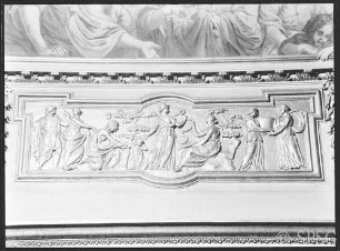 Berlin, Schloss, Paradekammern, Rittersaal, R. 792, Deckenkehlung, Relief von Andreas Schlüter.