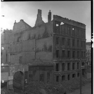 Negativ: Ruine, Bülowstraße 26, 1950