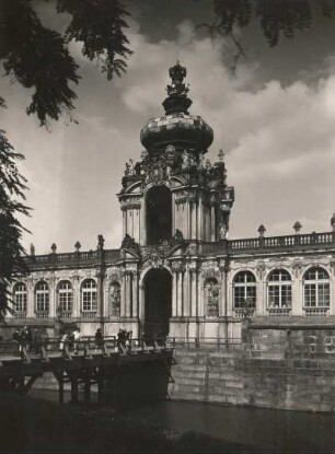 Dresden. Zwinger. Kronentor