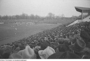 Dresden, Heinz-Steyer-Stadion, Massenveranstaltung (Fußball), 1952