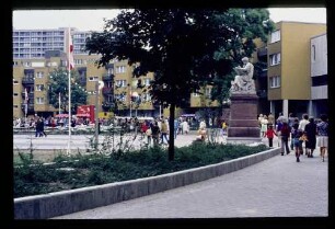 Mehringplatz 20.9.75.