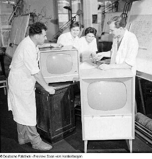 Rafena, 400000. Fernsehgerät (VEB Rafena-Werke Radeberg)