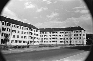 Freiburg: Wohnblock der Rhodiaceta; Offenburger Straße