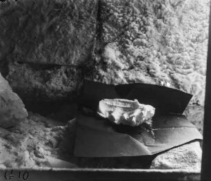 Erodierter Schneeblock : Durch Erosion entstandener Schneeblock.