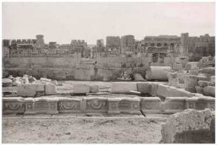 Nordbassin, Baalbek: Nordseite