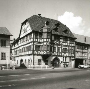 Wasungen. Rathaus. Marktfront von Südost