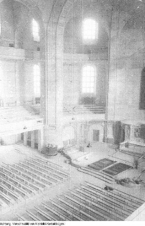 Dresden, Kreuzkirche. Innenraum kurz vor der Einweihung nach Abschluß der Wiederherstellung, Januar/Februar 1955