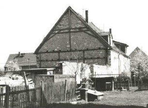 Cossebaude-Gohlis, Dorfstraße 15. Bauernhaus (1851/1900)