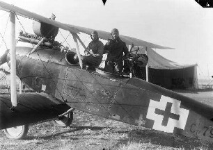 Hauptmann Fischer und Leutnant Ullrich