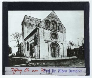Iffley, Kirche der Hl. Jungfrau Maria : Fassade