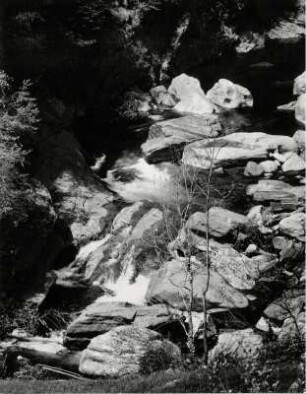 Wasserfall im Val Verzaska