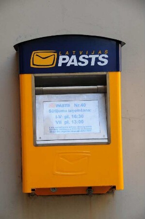 Briefkasten : Briefkasten der lettischen Post. Aufgenommen im Juni 2008. Foto Uwe Gerig