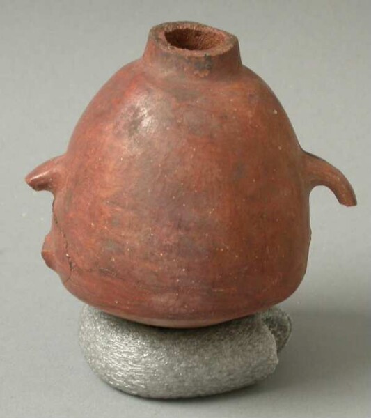 Clay vessel