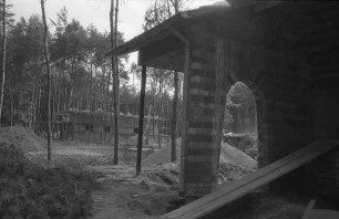 Bau von Einfamilienhäusern im Villenviertel der Waldstadt.