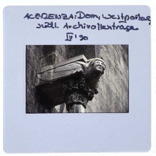 Acerenza, Kathedrale : Westportal, figürliche Archivoltentrage