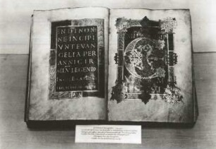 Evangelistar / Evangeliar /Sakramentar (mit angehefteten Seiten), Reichenau / Corvey