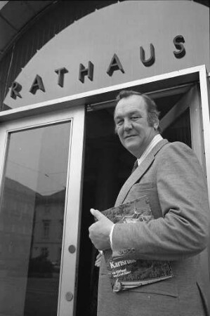Aufenthalt des kanadischen Fernsehsprechers Harvey Kirck in Karlsruhe