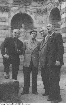 Dresden, Zwinger. Architekt Professor Arthur Frenzel, Bildhauer Albert Braun, Architekt Max Zimmermann und Fritz Sittner, 1957