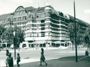Kurfürstendamm Ecke Schlüter Straße
