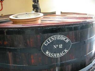 Technische Anlagen in der weltbekannten Whisky-Destillerie Glenfiddich in Dufftown