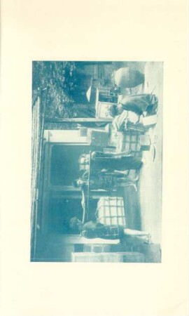 Weighing tea