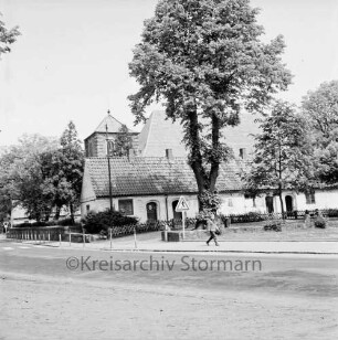 Am Alten Markt / B 75: Gottesbuden, dahinter Schlosskirche: Blick von Süden