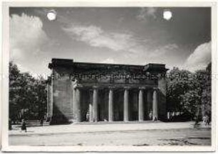 Berlin, Ehrenmal