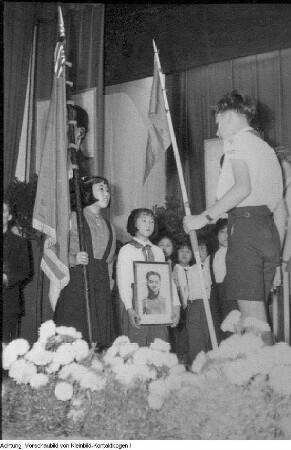 Dresden? Solidaritätsveranstaltung deutscher und koreanischer Kinder, 1954