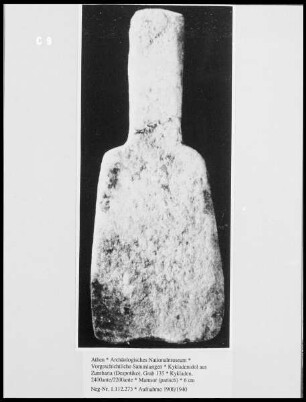 Kykladenidol aus Zumbaria (Despotiko), Grab 135