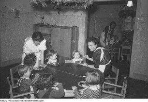 Kindergärten und Kinderkrippen, 1955