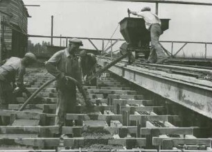 Fabrikhallen für Hartmann &, Braun, 1941-1942