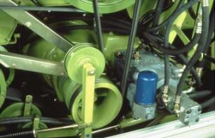 Fotografie: Mähdrescher selbstfahrend, Hydropumpe, Antriebs- und Anbausystem