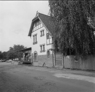 Dienst- und Empfangsgebäude