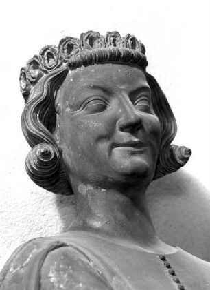 Südliches Westportal — Linkes Gewände: Der Fürst der Welt und die törichten Jungfrauen — 1. Gewändefigur: Fürst der Welt