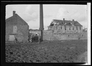 Zerstörte Zuckerfabrik in Neuvireuil (Dep. Pas-de-Calais, Frankreich)