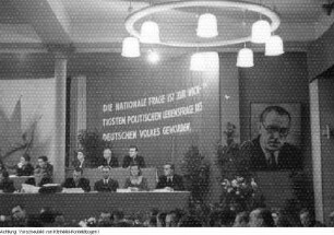 Dresden, Neustadt, Kurt-Fischer Platz (Olbrichtplatz), Nordhalle, Kreisdelegierten-Konferenz der Sozialistischen Einheitspartei Deutschlands (SED) mit Otto Buchwitz, Klara Noack, 19. - 20. November 1949 & Dresden, Deutsches Hygiene-Museum, Trauerfeier für den Ministerpräsidenten Dr. Rudolf Friedrichs, 19. Juni 1947