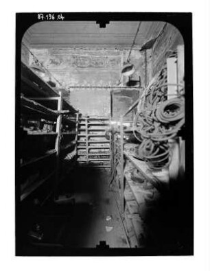 Basedow, Dorfstraße 80-85. Marstall (1835-1838; F. A. Stüler). Innenansicht