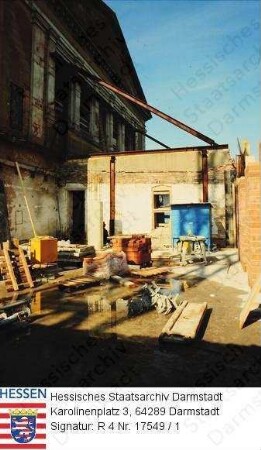 Darmstadt, Ausbau des ehemaligen Mollertheaters zum Haus der Geschichte / Bauarbeiten auf der Dachterrasse und am Dach, 5 Außenaufnahmen