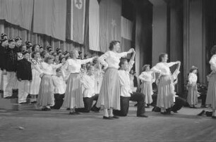 Kulturveranstaltung anlässlich des Internationalen Mädchentags : Tanzdarbietung
