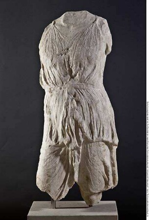 Männlicher Gewandtorso (Dionysos?)
