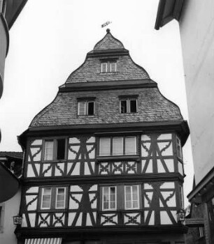 Meisenheim, Untergasse 54. Thaynsches Haus (um 1570/1580). Giebelseite