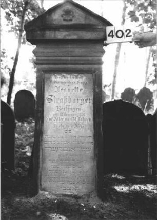 Grabstein 402
