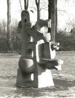 Bremer Stadtmusikanten : Bremer Stadtmusikanten. Beton (um 1980). Dresden-Leutewitz, Volkskpark