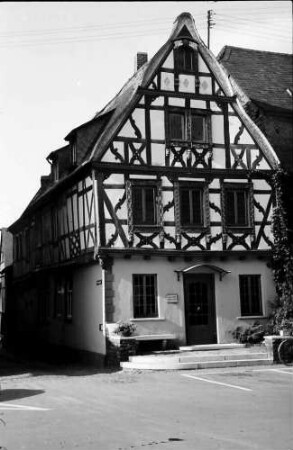 Kirchberg: Apotheke im Fachwerkhaus