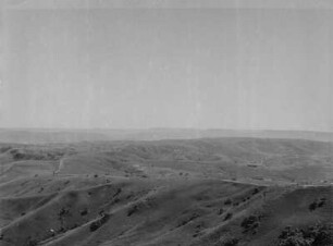 Hügellandschaft : Blick über die zerteilte Landschaft des Valley of a Thousand Hills